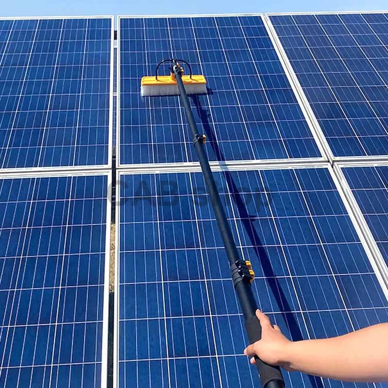 9 m-es teleszkópos kefe fotovoltaikus panelek vagy homlokzatok tisztításához