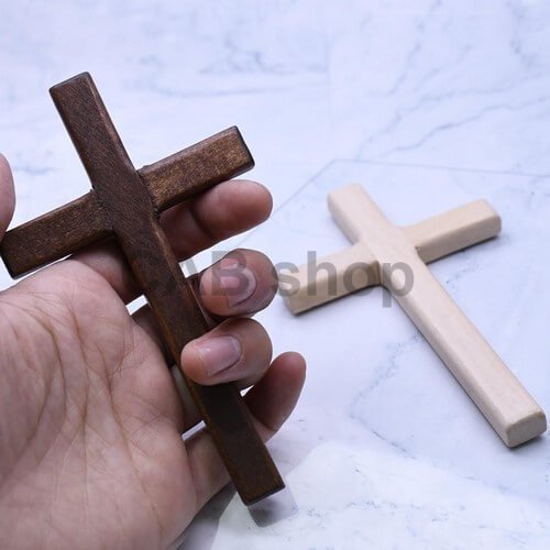 Dřevěný kříž 12cm hnědý