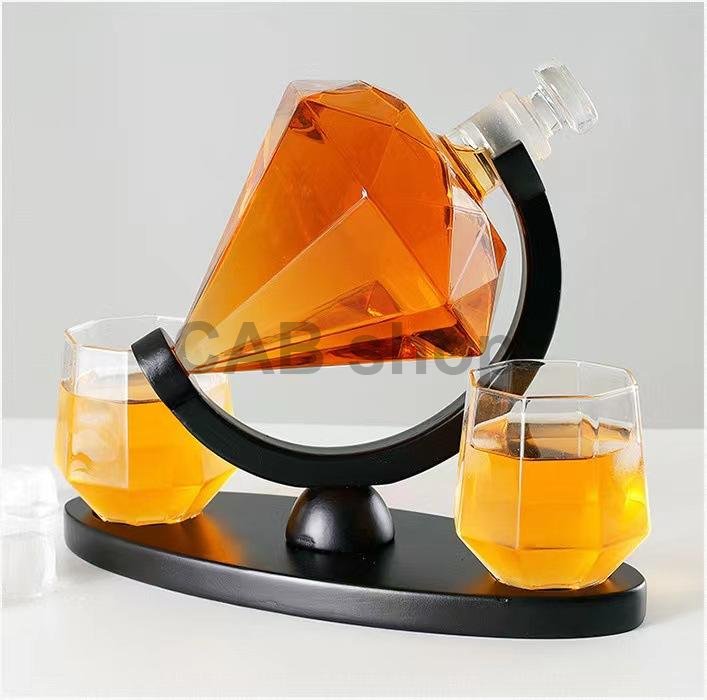 Diamentowy zestaw upominkowy do whisky 850ml wraz ze szklankami WS-015