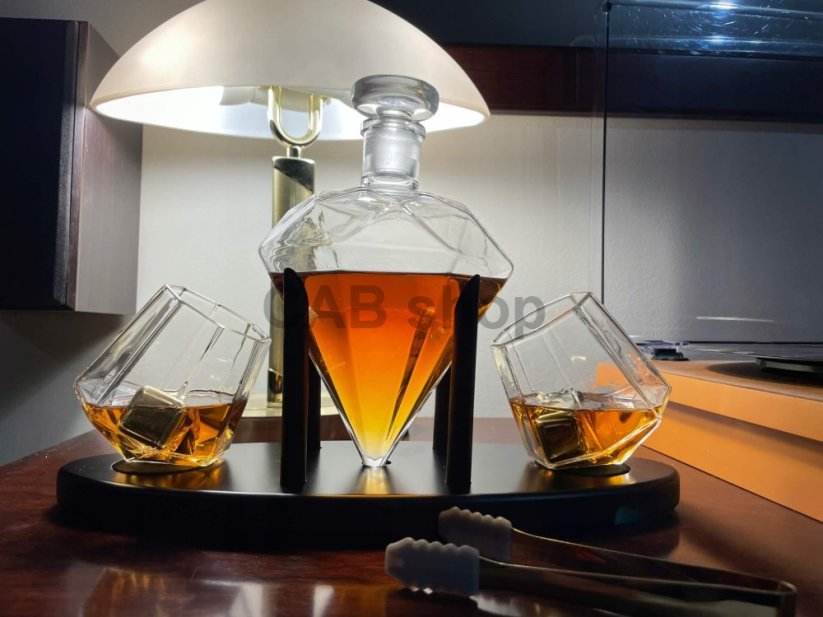 Darčeková sada Diamond na Whiskey 850ml s pohármi