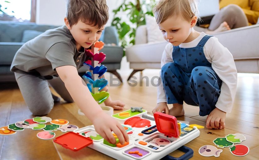 Montessori konyha Busy Board világítótábla hangeffektusokkal